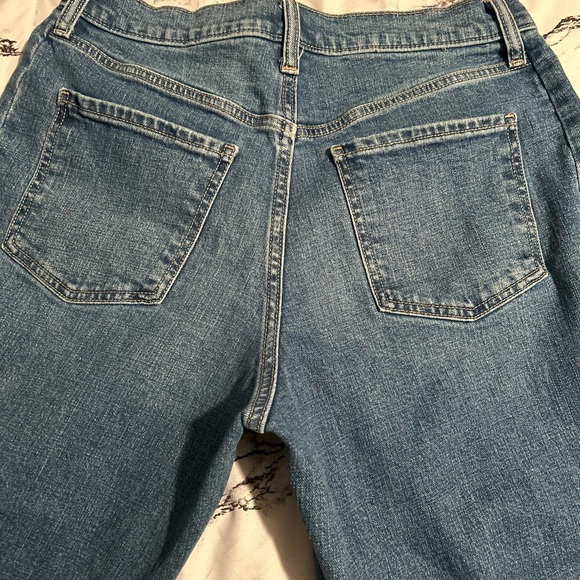 Old Navy NWOT High-Waisted Barrel Jeans Women Size 8 - Picture 3 of 7